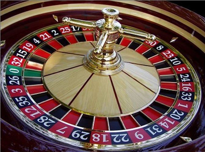 888 Casino کھلاڑیوں کے لیے لائیو کیسینو سیکشن
